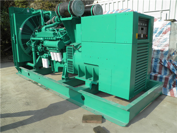 平昌发电机租赁-厂家给大家介绍发电机失磁现象