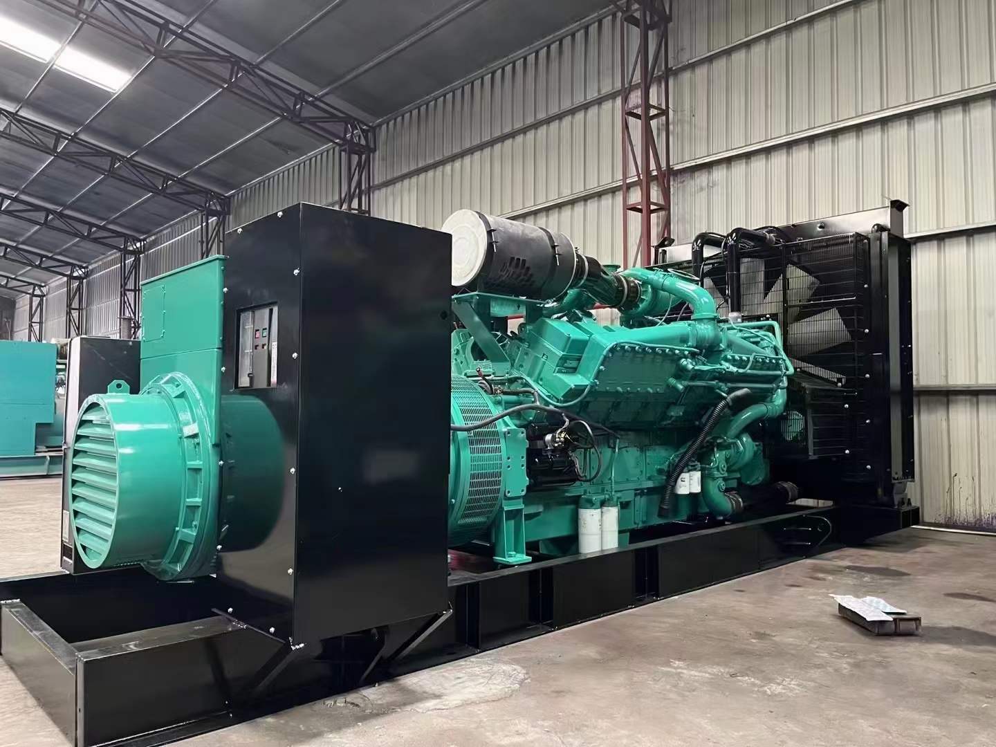 平昌如何降低 800kW 柴油发电机输出电流的波动？