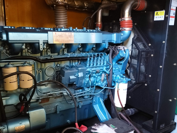 平昌磷酸铁锂蓄电池的使用寿命与哪些因素有关？