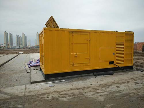 平昌合同中关于乙方责任导致工期延误的赔偿标准应该如何制定？